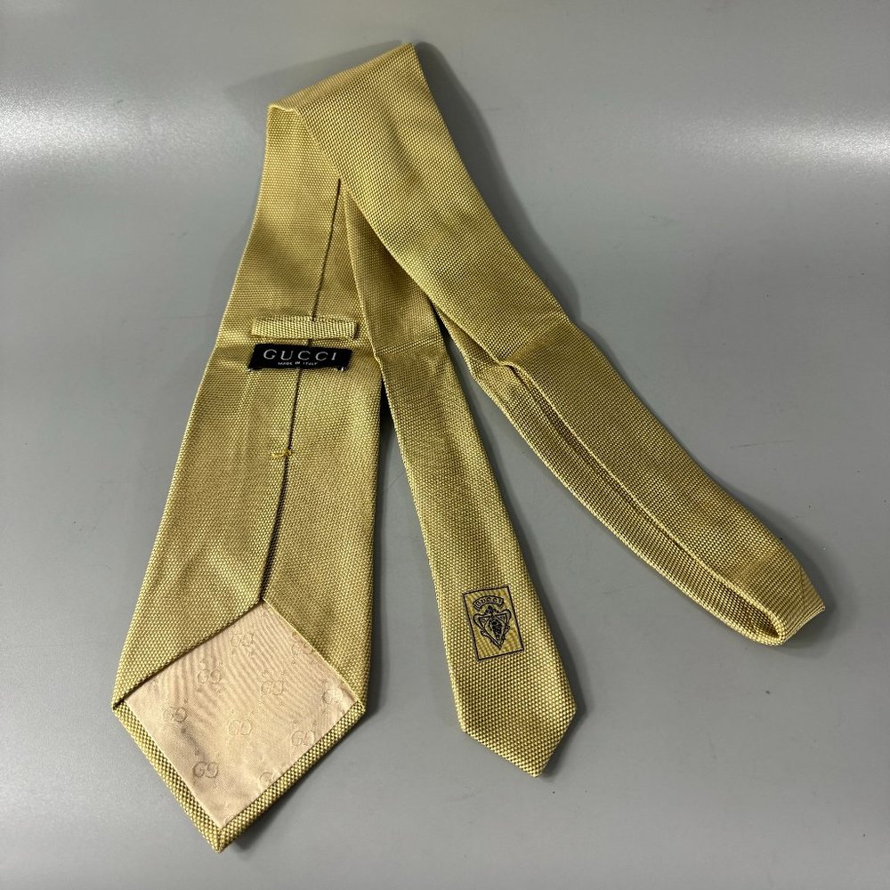 Vintage Gucci Golden 100% Silk Necktie - Picture 6 of 11